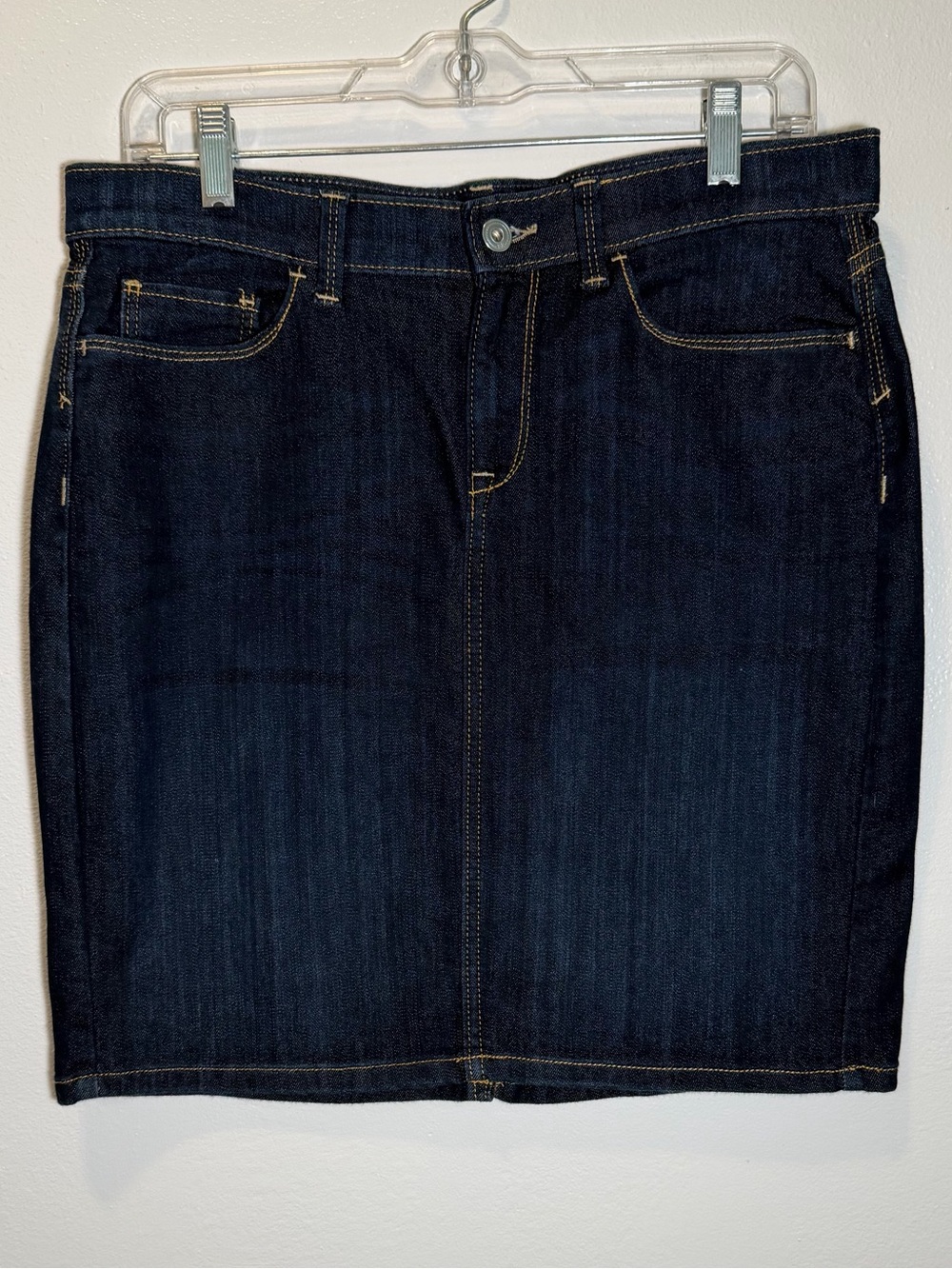 Banana Republic Dark Indigo Denim Pencil Skirt size 10